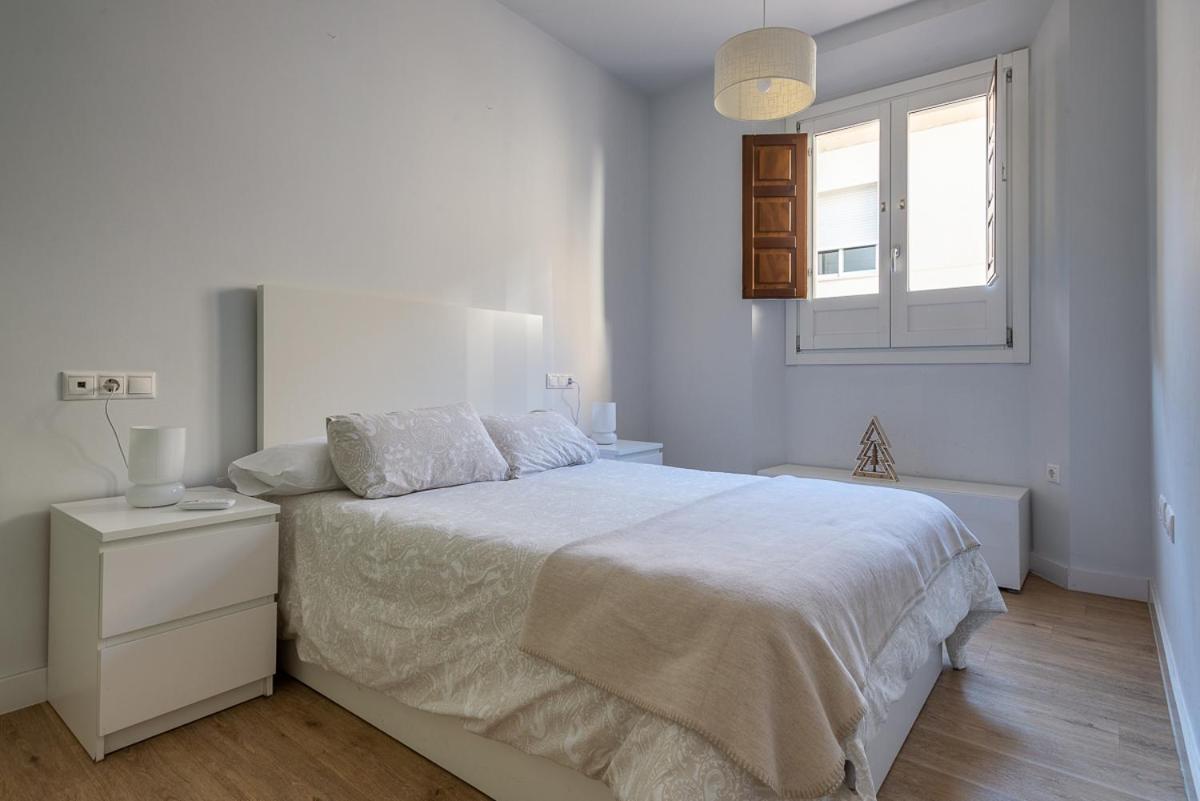 Puerta Real Centro Apartment غرناطة المظهر الخارجي الصورة